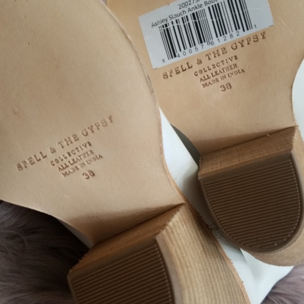Ashley Slouch Ankle Boots UFT. Price is Firm or Best Offer. - Picture 2 of 4